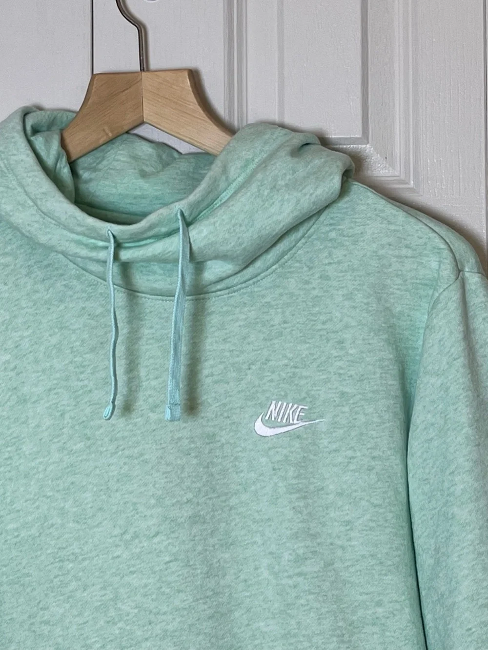 Nike crewneck pullover